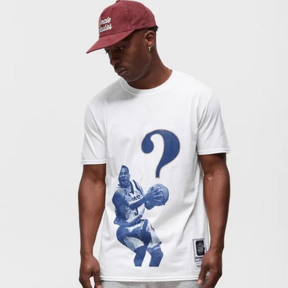 Mitchell & Ness GEORGETOWN HOYAS - THE ANSWER TEE - Picture 1 of 10